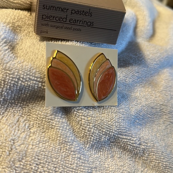 Avon Vintage 1990 Summer Pastels Pink Earrings - Picture 2 of 4